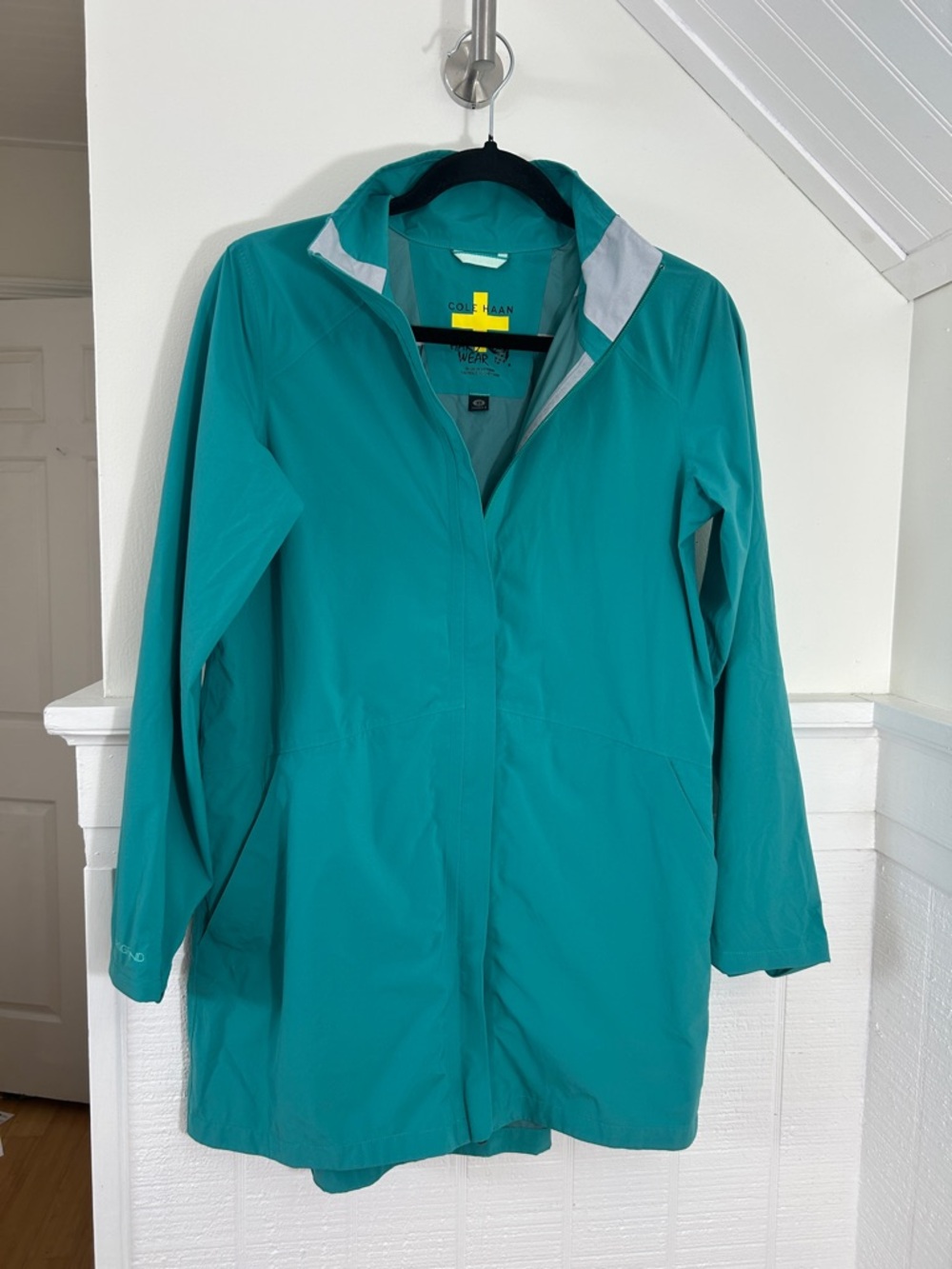 Cole Haan Mountain Hardware Teal Long Windbreaker Jacket size Women’s XS